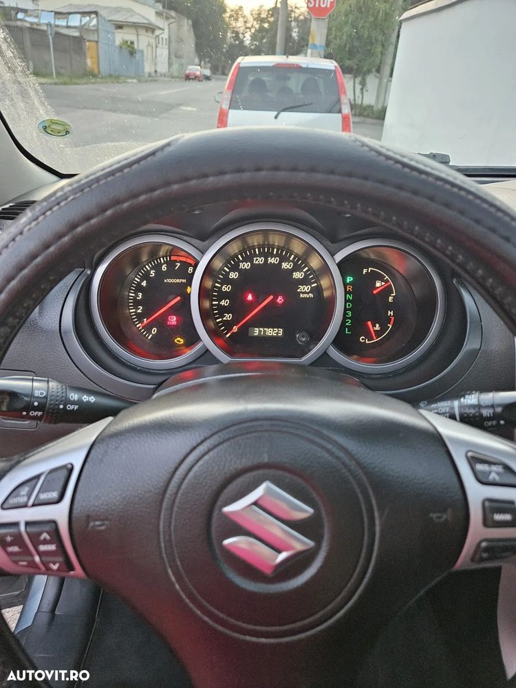 Suzuki Grand Vitara - 20