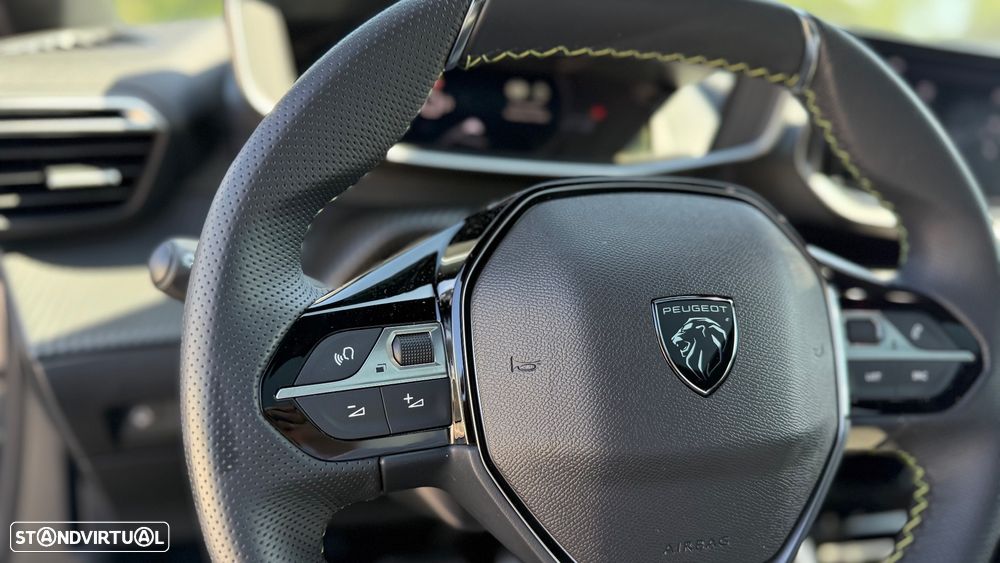 Peugeot e-2008 54 kWh GT - 25