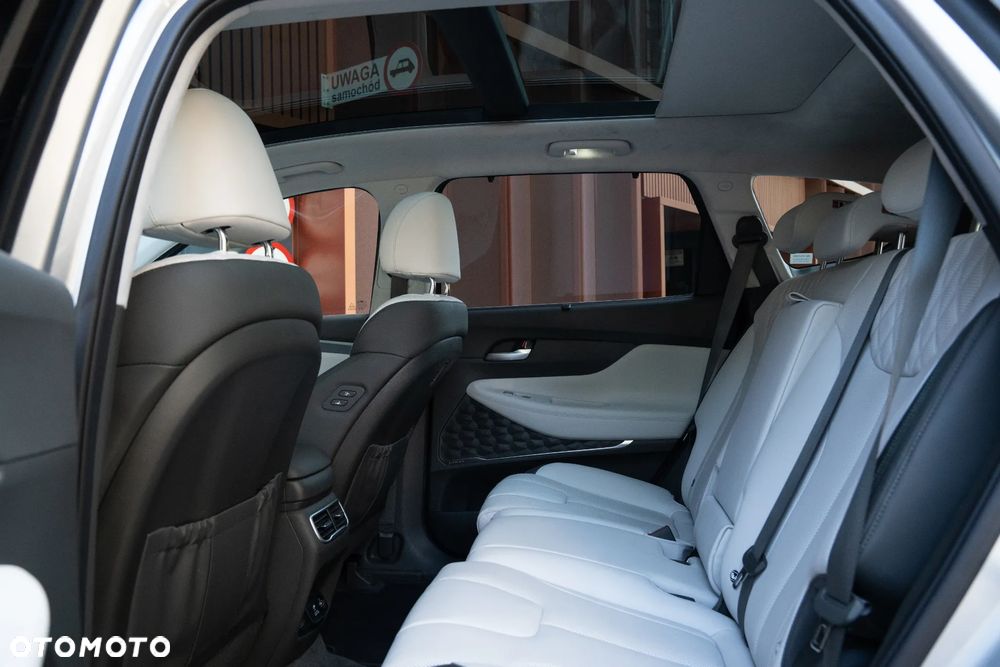 Hyundai Santa Fe 1.6 T-GDI HEV Platinum 4WD - 7