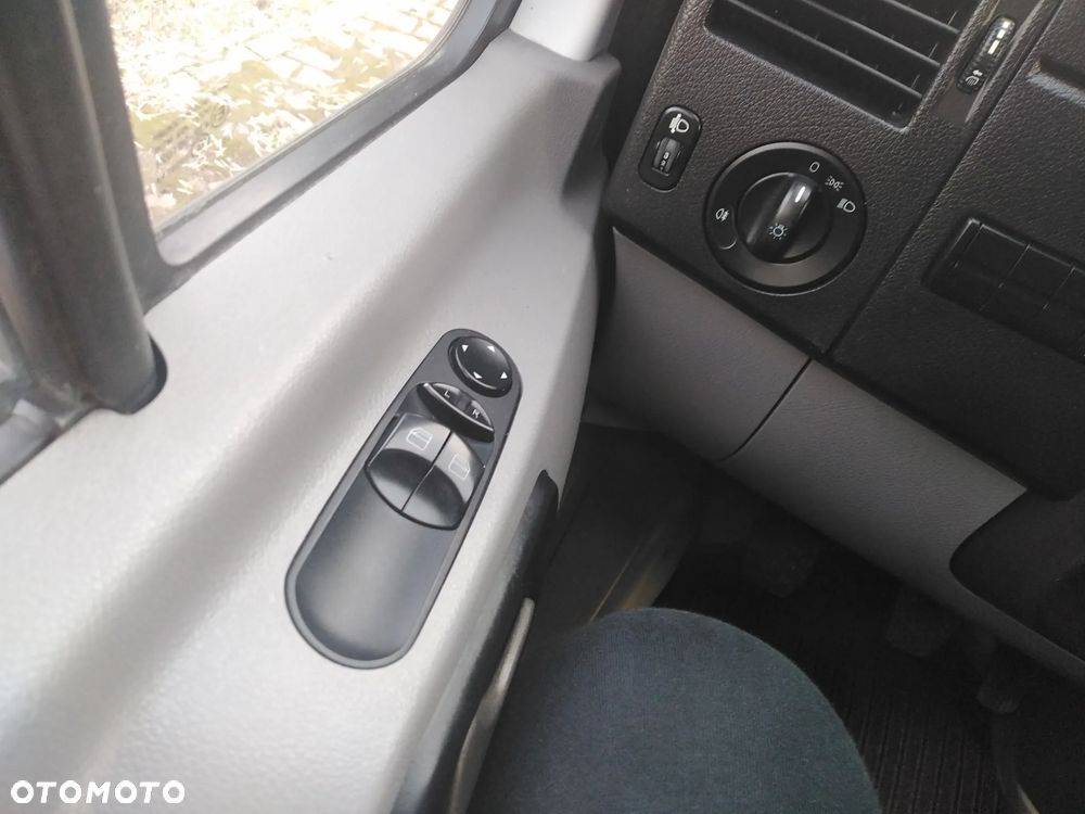 Mercedes-Benz Sprinter - 21