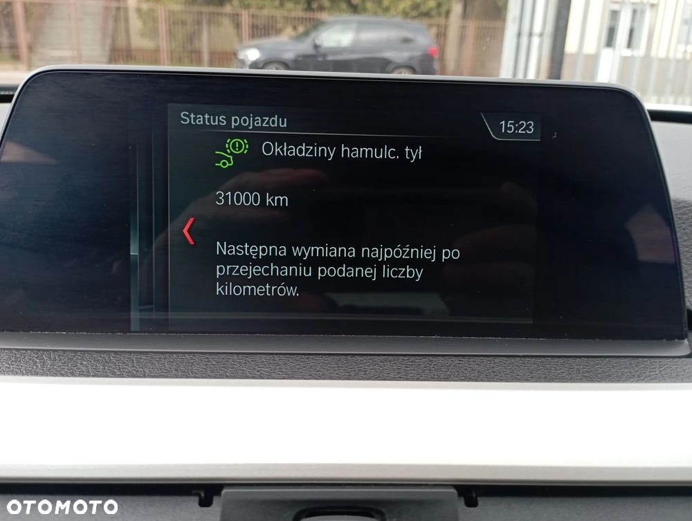 BMW Seria 3 318i - 25