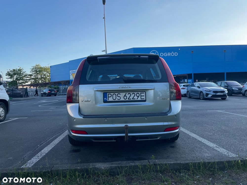 Volvo V50 2.0D R-Design Momentum - 5