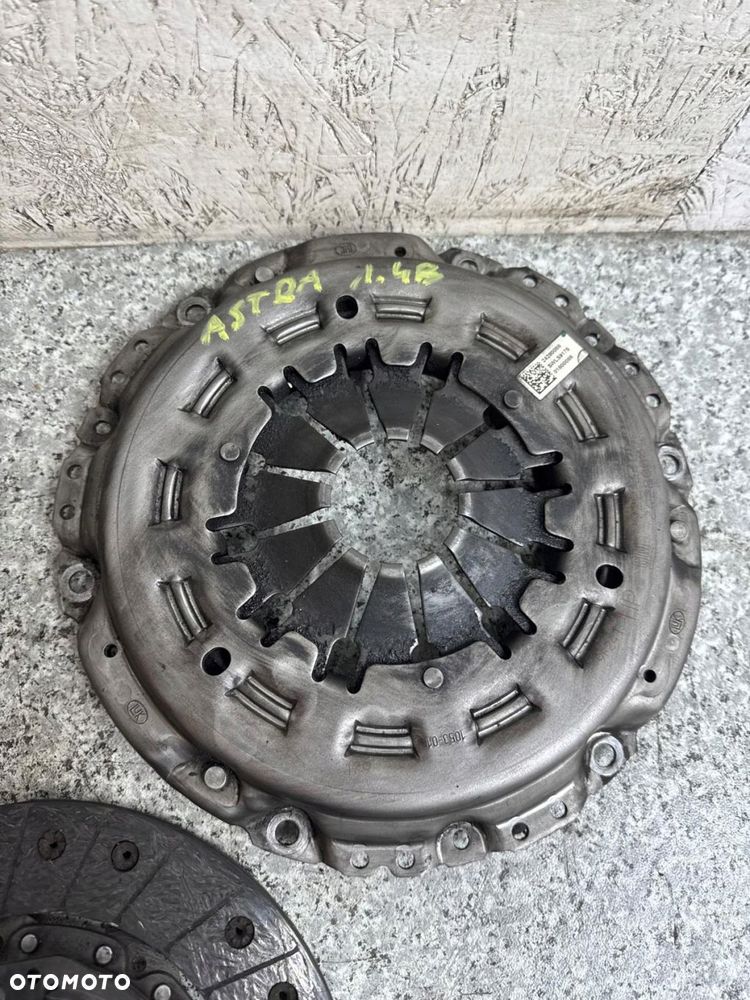 koło dwumasowe sprzęgło astra k 2015-2019 1.4 t 24280088 mały przebieg - 4