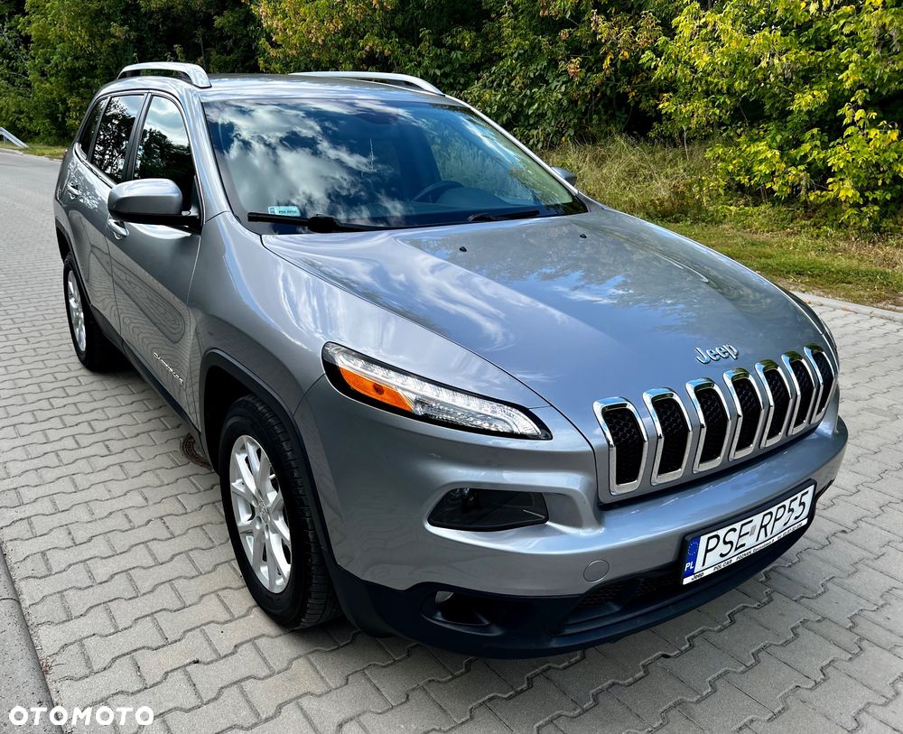 Jeep Cherokee - 30