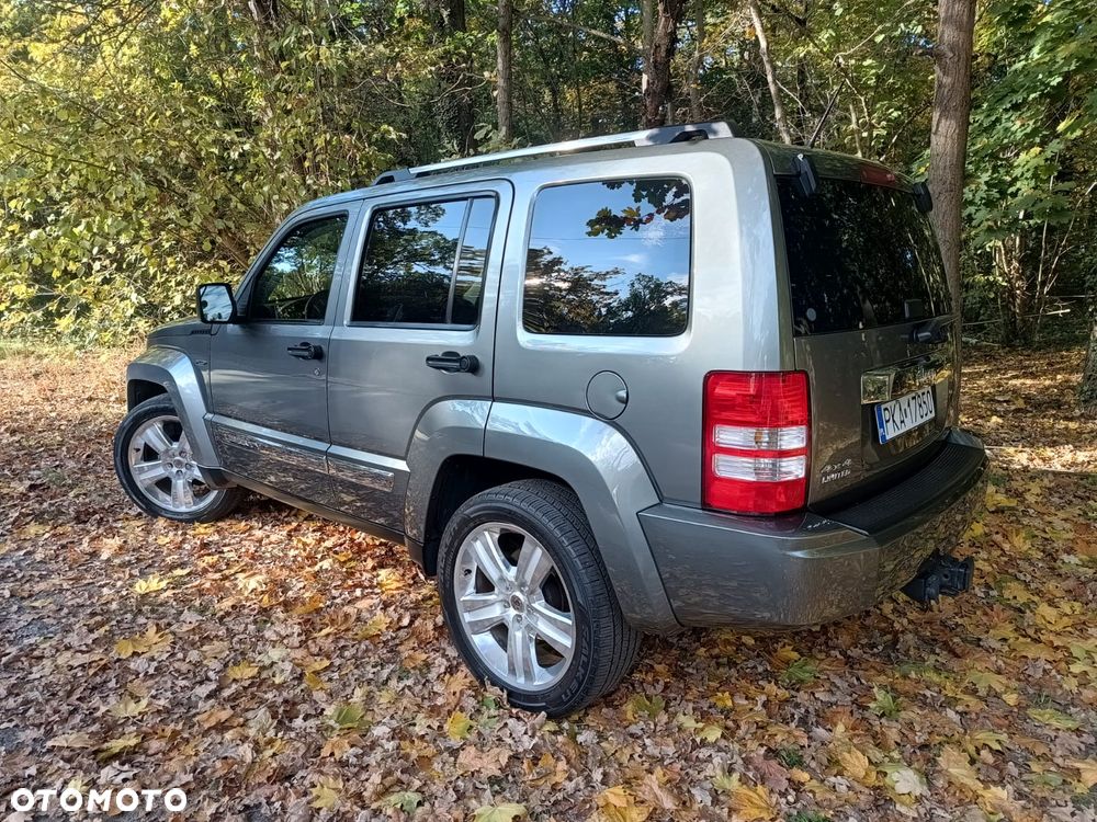 Jeep Liberty - 8