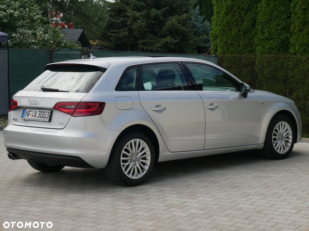 Audi A3 Sportback 2.0 TDI Sport - 11