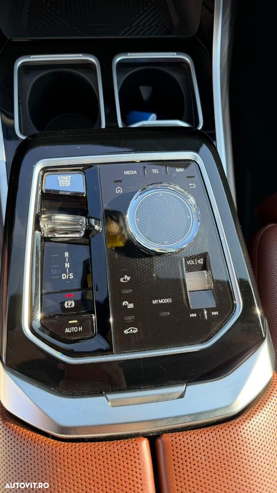 BMW Seria 7 740i - 9