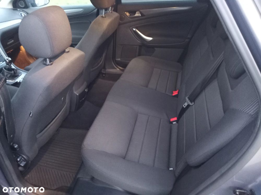 Ford Mondeo 2.0 Titanium - 13