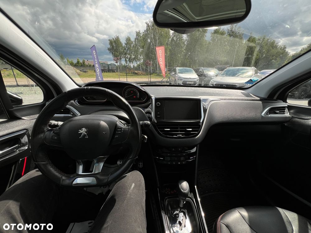 Peugeot 2008 PureTech 110 Stop&Start EAT6 GT-Line Edition - 21