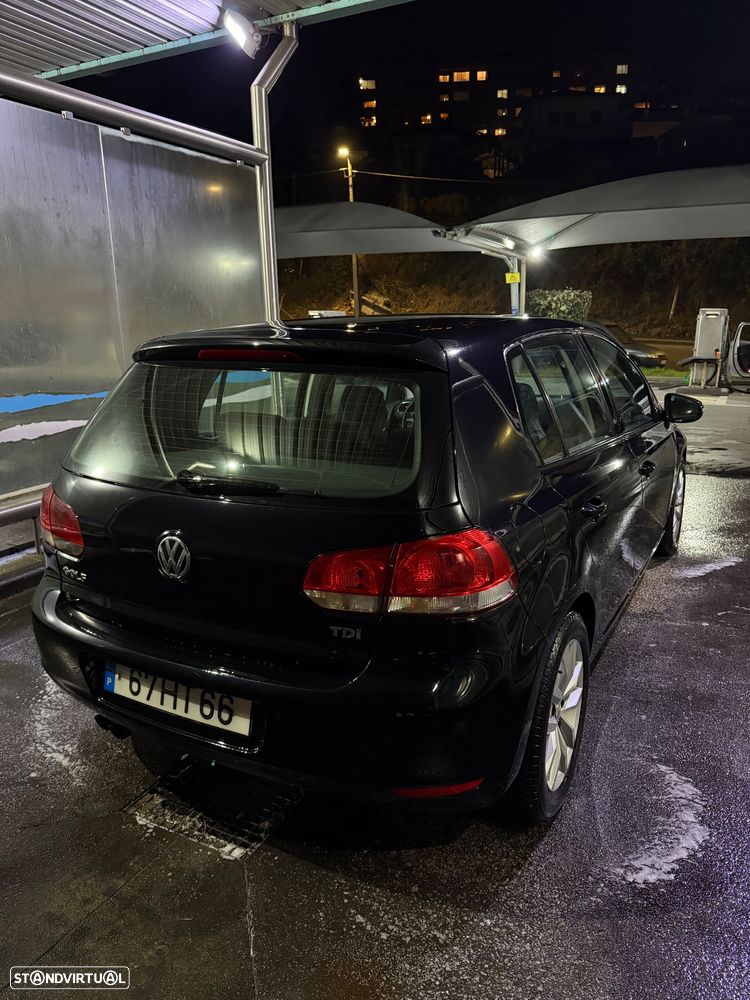 VW Golf 2.0 TDi Confortline - 5