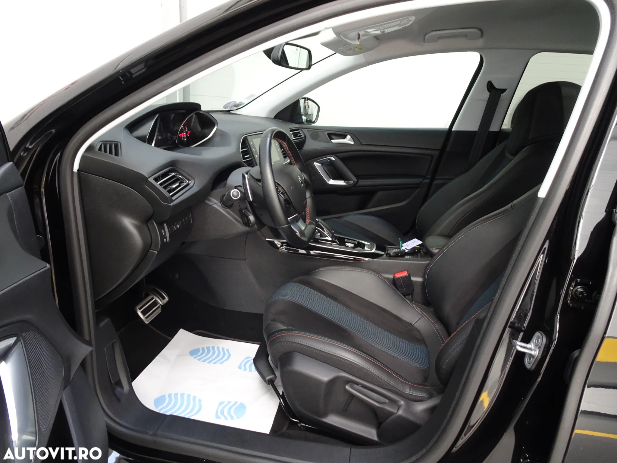 Peugeot 308 PureTech 130 GPF EAT8 Stop & Start Tech Edition - 6
