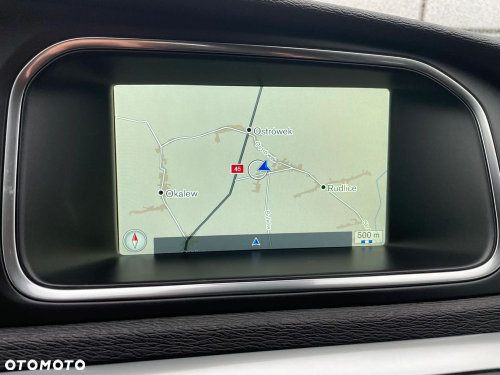 Volvo V40 D3 Momentum - 21