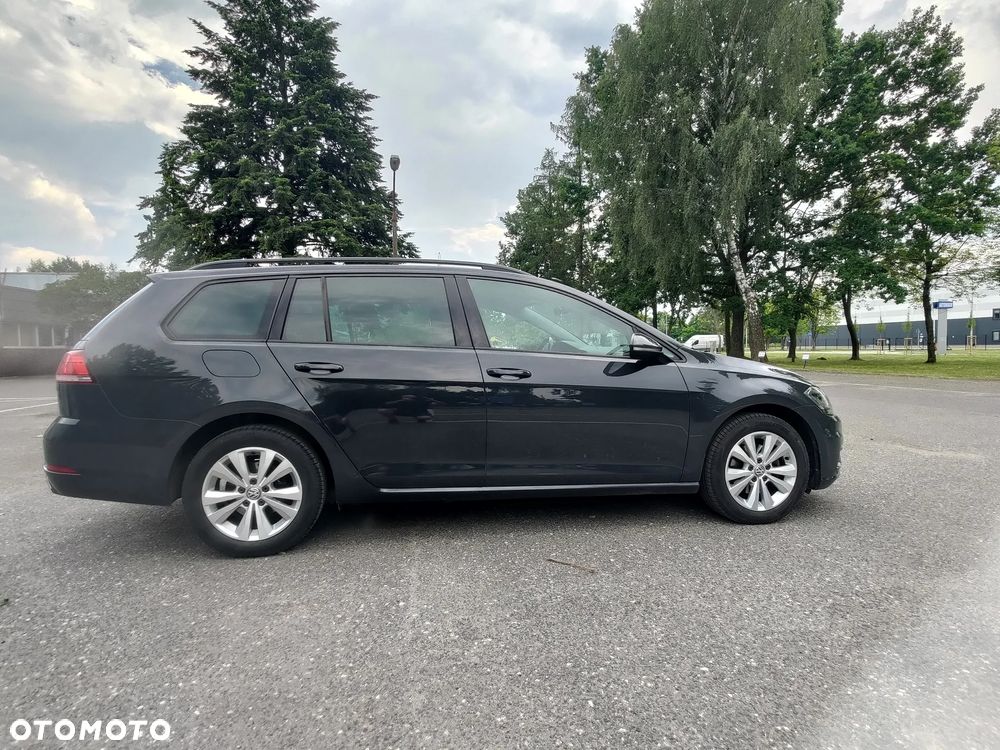 Volkswagen Golf - 5