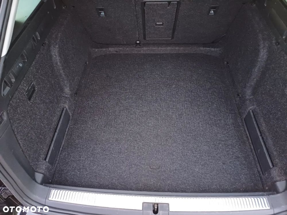 Skoda Superb 2.0 TDI Ambition - 25