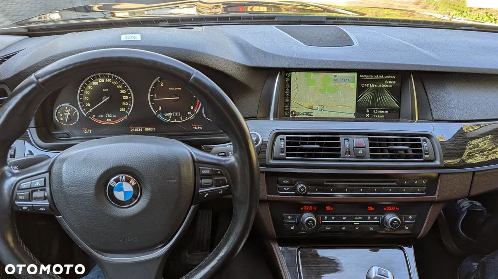 BMW Seria 5 520d Touring Luxury Line - 19