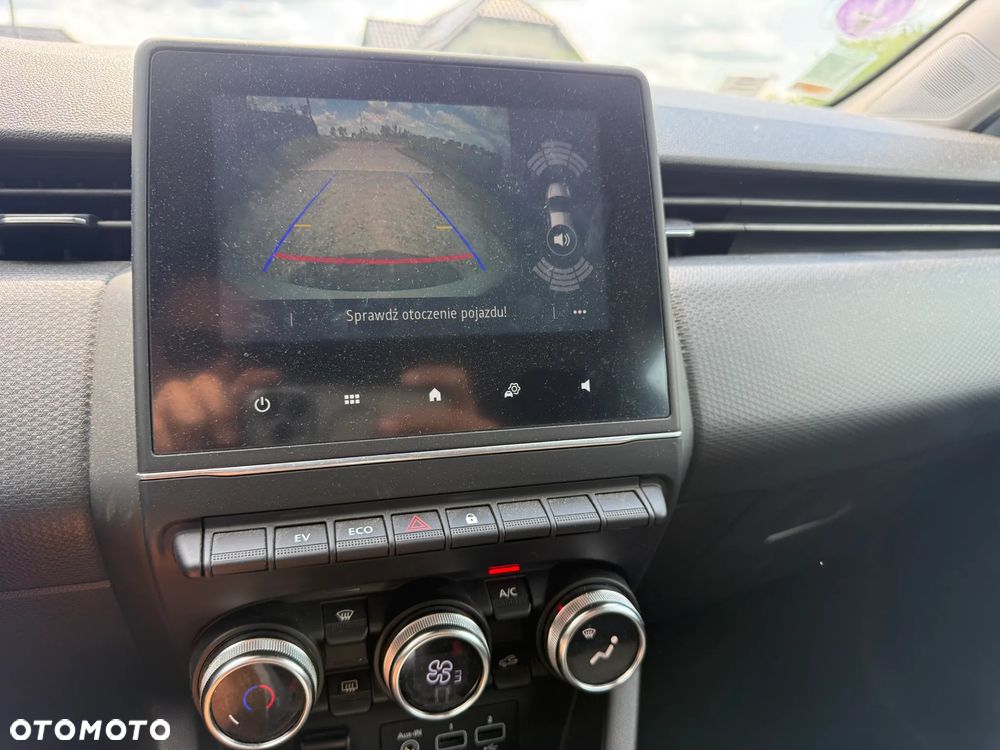 Renault Clio E-TECH 140 BUSINESS EDITION - 10