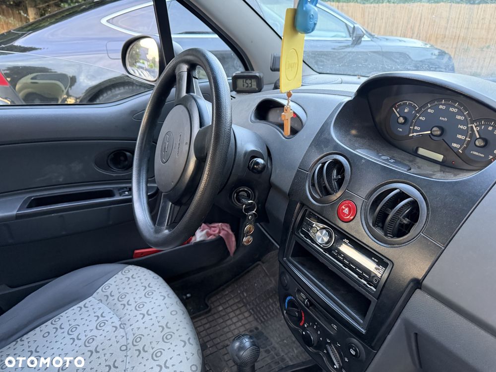 Chevrolet Matiz - 8