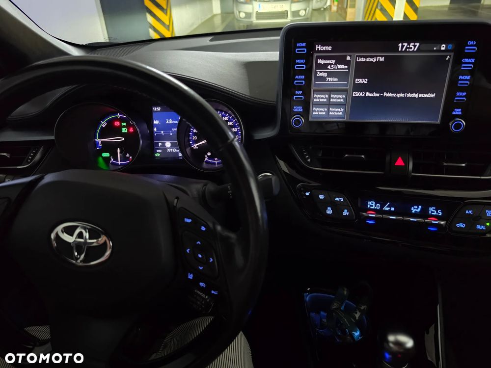 Toyota C-HR - 16