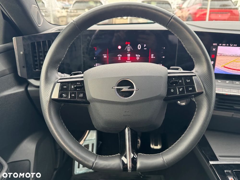 Opel Astra 1.2 T GS S&S - 19