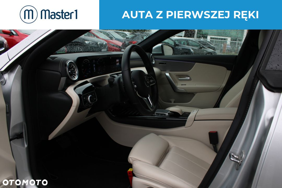 Mercedes-Benz CLA 200 Progressive 7G-DCT - 9