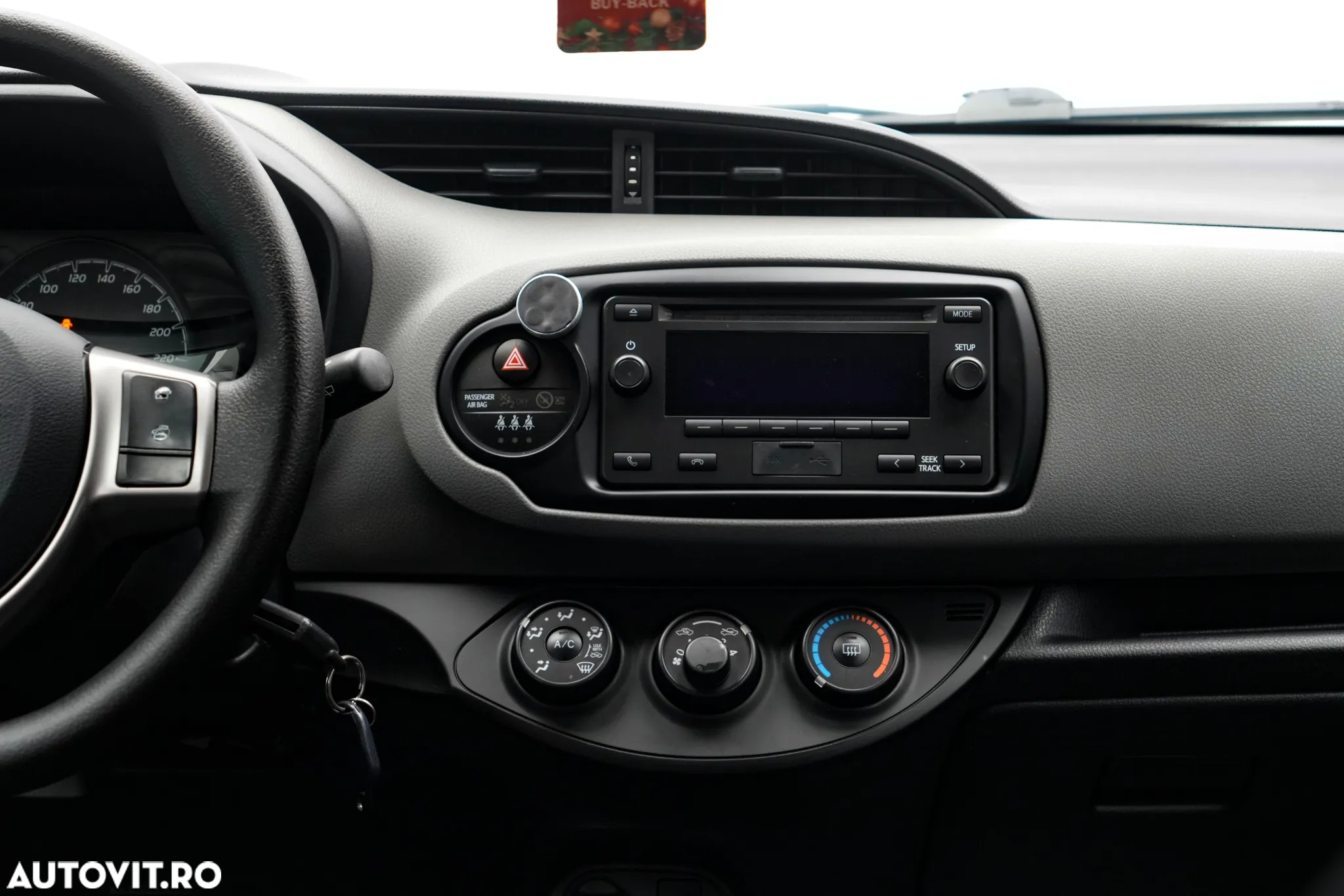 Toyota Yaris 1.0 L Eco - 18