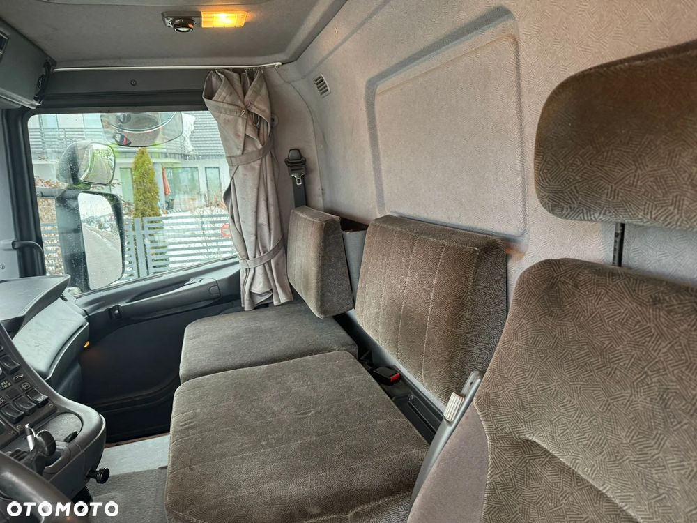 Scania R 124 , 6X2 , 420 - 8