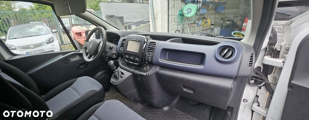 Opel vivaro - 10