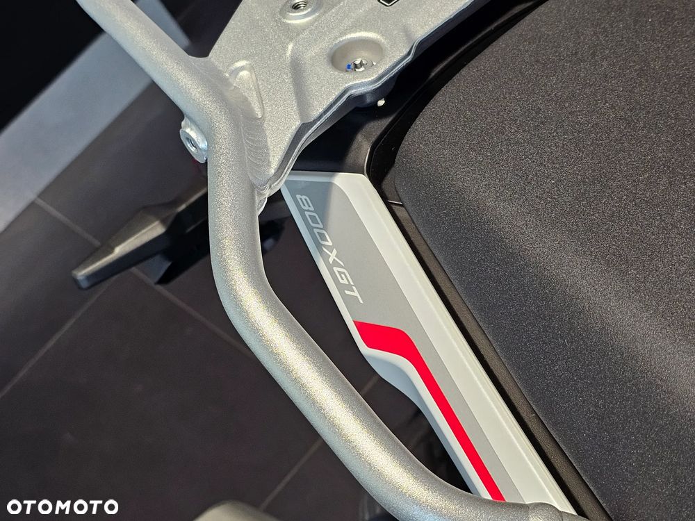 KOVE 800X Touring - 12