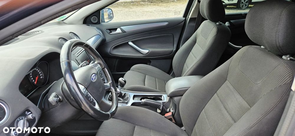 Ford Mondeo 1.6 T Titanium - 19