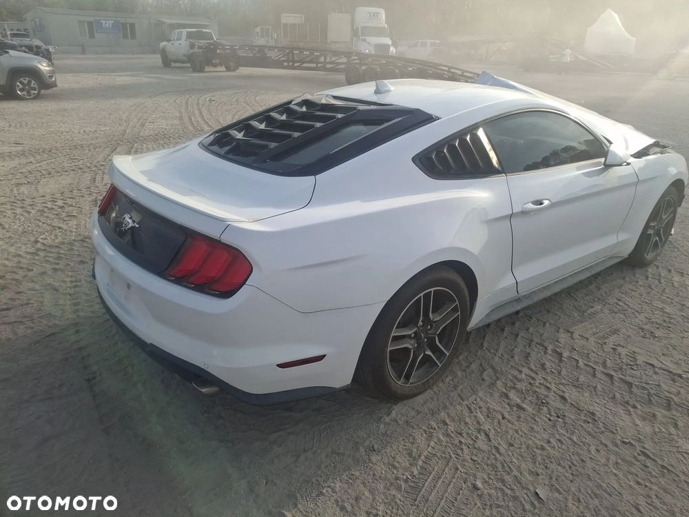 Ford Mustang 2.3 EcoBoost - 1