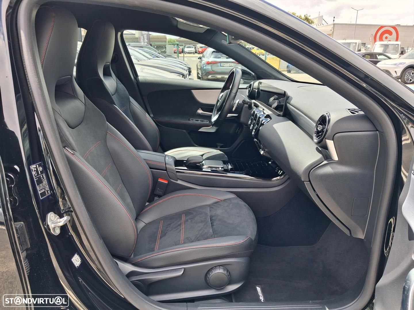 Mercedes-Benz A 250 e AMG Line - 11