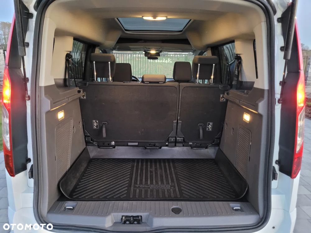 Ford Tourneo Connect 1.5 EcoBlue Titanium - 20