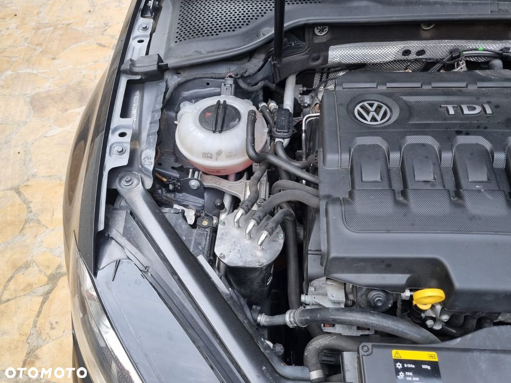 Volkswagen Golf GTD 2.0 TDI SCR DSG - 14