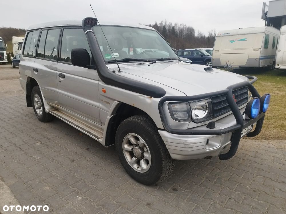 Mitsubishi Pajero - 4