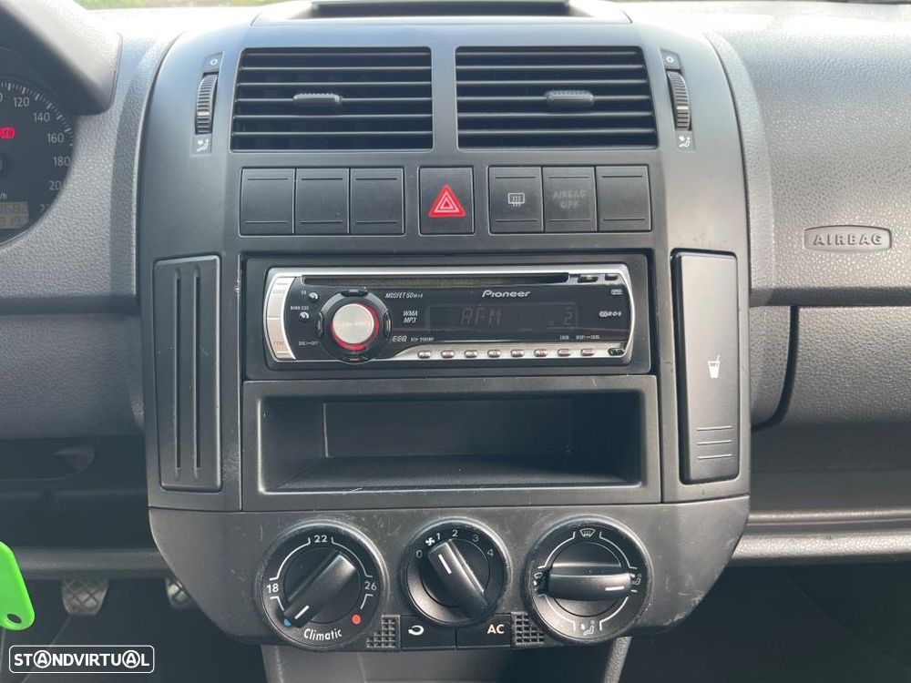 VW Polo 1.2 Confortline AC - 25