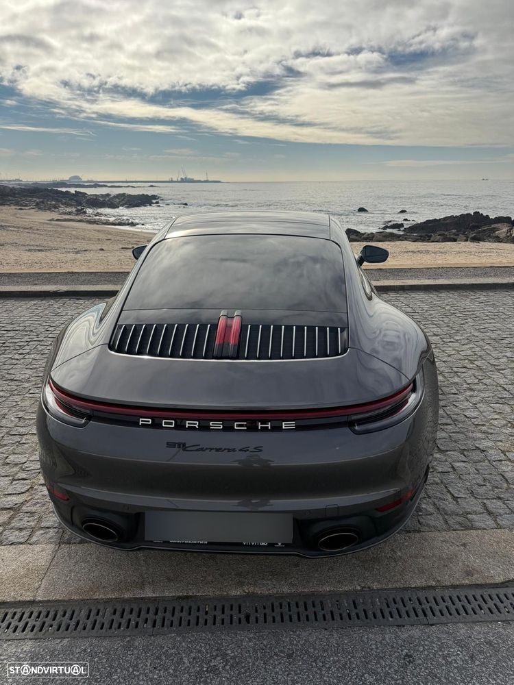 Porsche 911 Série F - 5