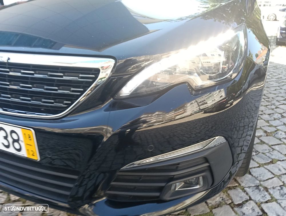 Peugeot 308 SW 1.5 BlueHDi Style - 21
