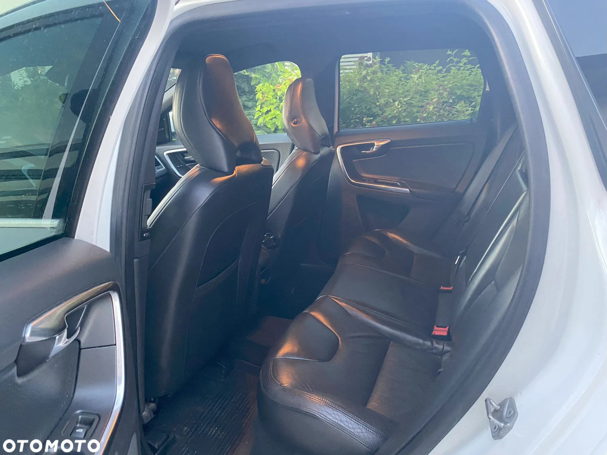 Volvo XC 60 D5 AWD Summum - 9
