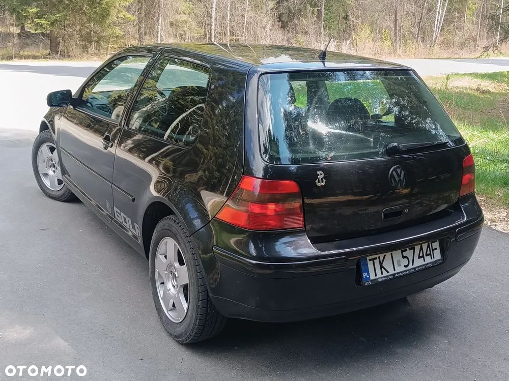 Volkswagen Golf 1.6 - 6