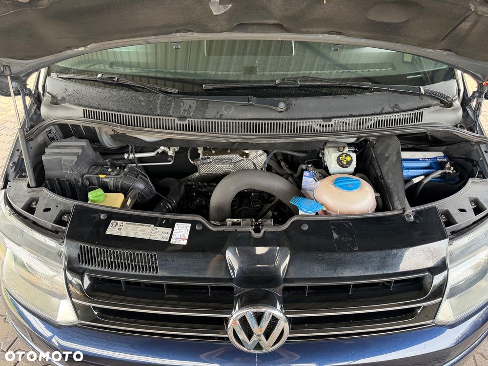 Volkswagen Multivan - 10