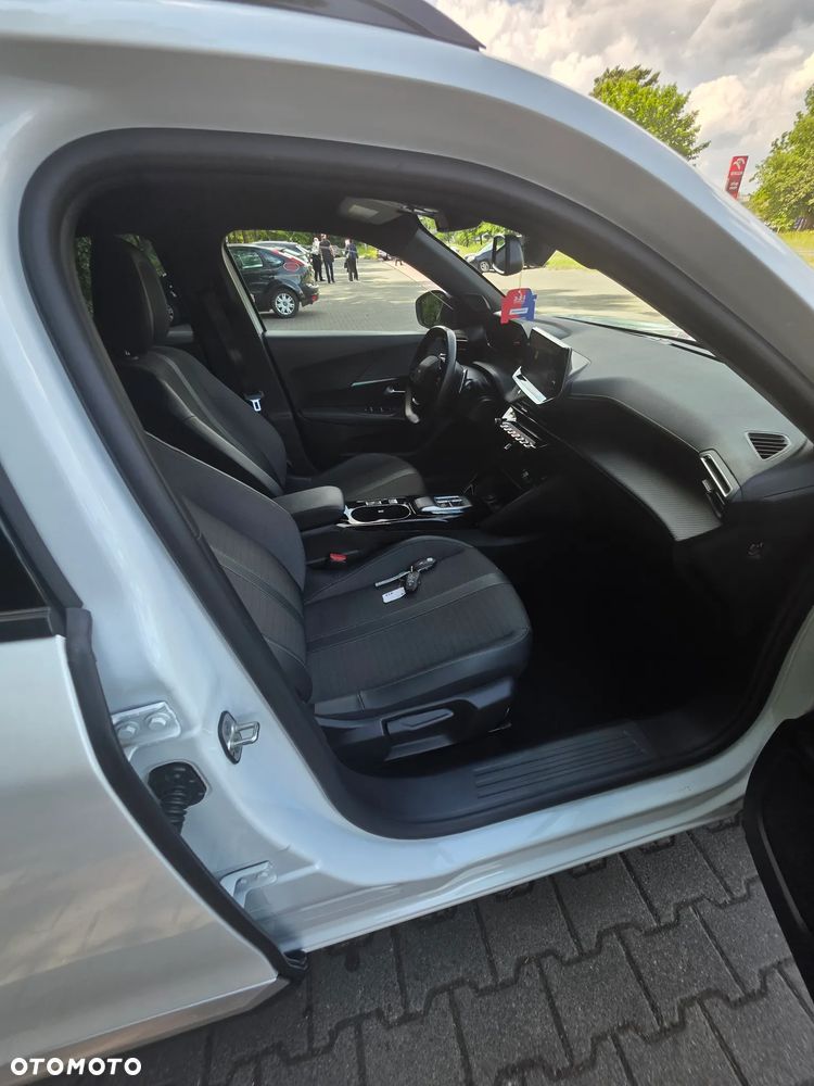 Peugeot 2008 - 22
