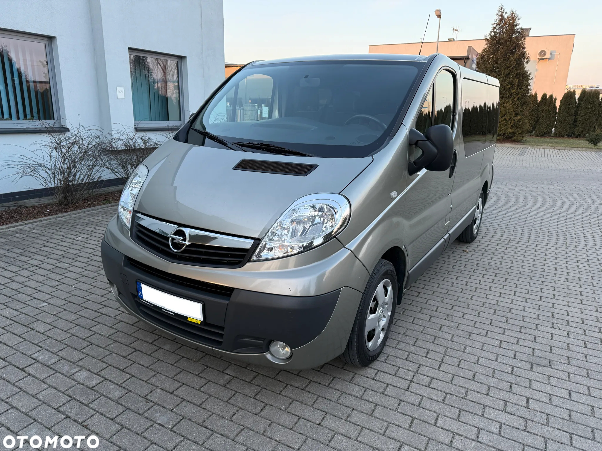 Opel Vivaro - 4