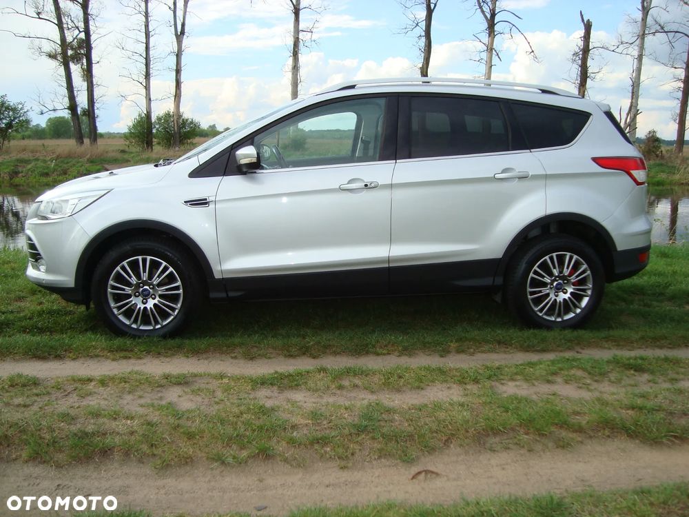 Ford Kuga - 1