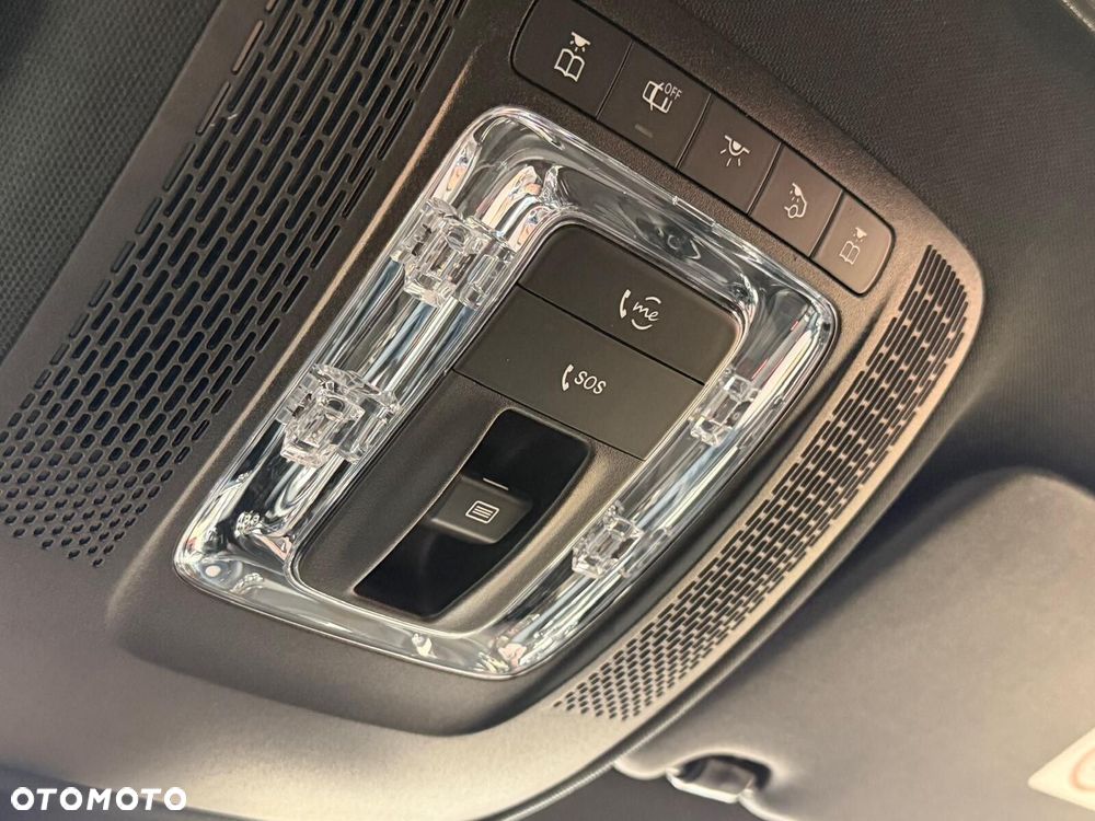 Mercedes-Benz CLA - 41