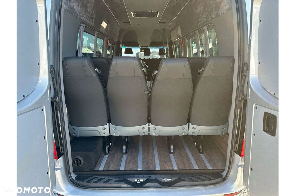 Mercedes-Benz eSprinter - 14