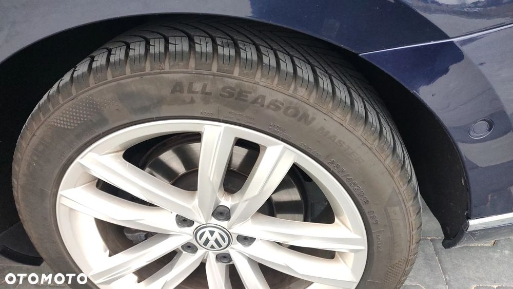 Volkswagen Passat 2.0 TDI Bi-Turbo BMT 4Mot Highline DSG - 2