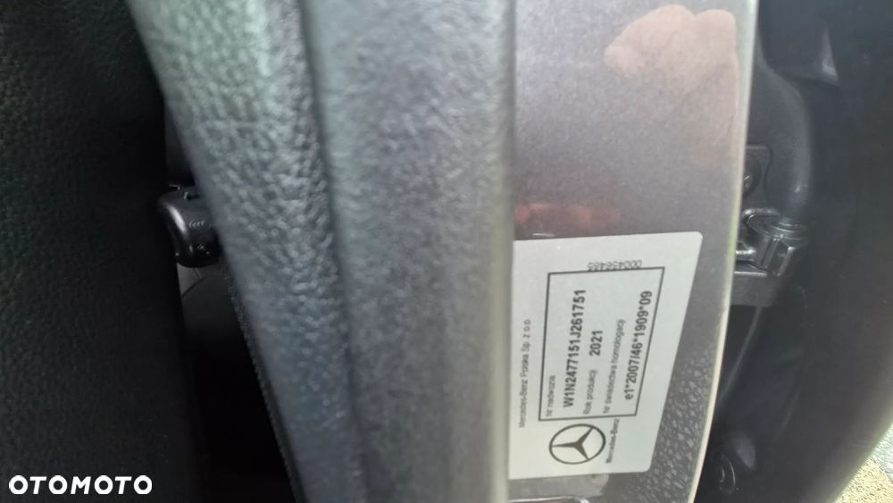 Mercedes-Benz GLA 220 d 4-Matic - 7