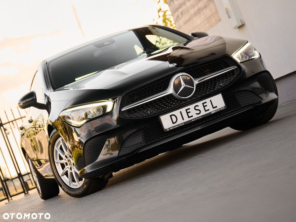 Mercedes-Benz CLA 200 d 4Matic Shooting Brake 8G-DCT - 1