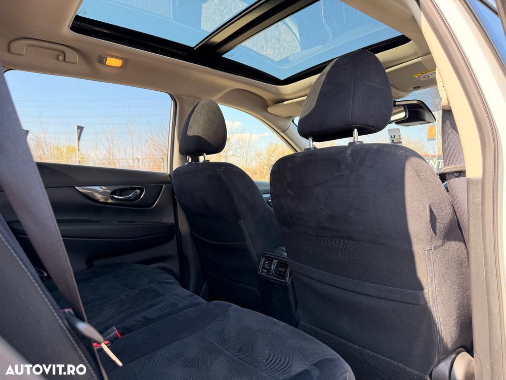 Nissan X-Trail 1.6 dCi Xtronic N-Connecta - 13