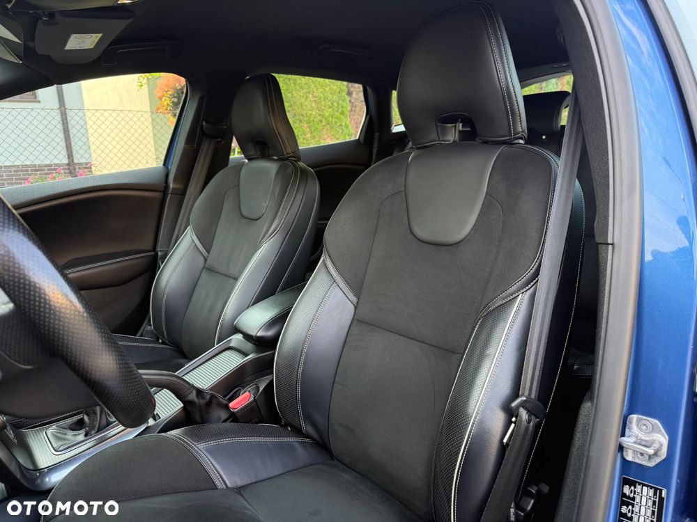Volvo V40 D2 RDesign - 12